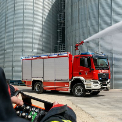 SVIBANJ: TLF 4000
